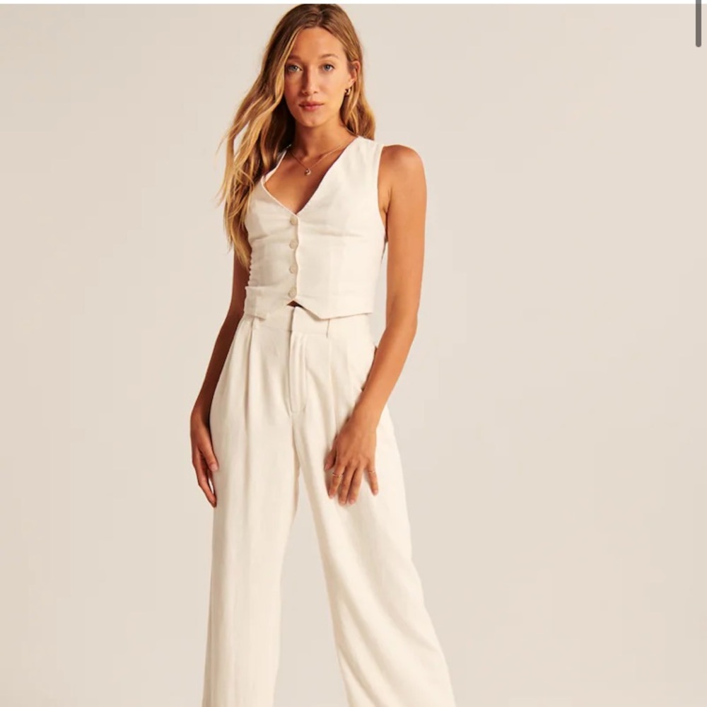 Abercrombie & Fitch Linen-Blend Vest Top